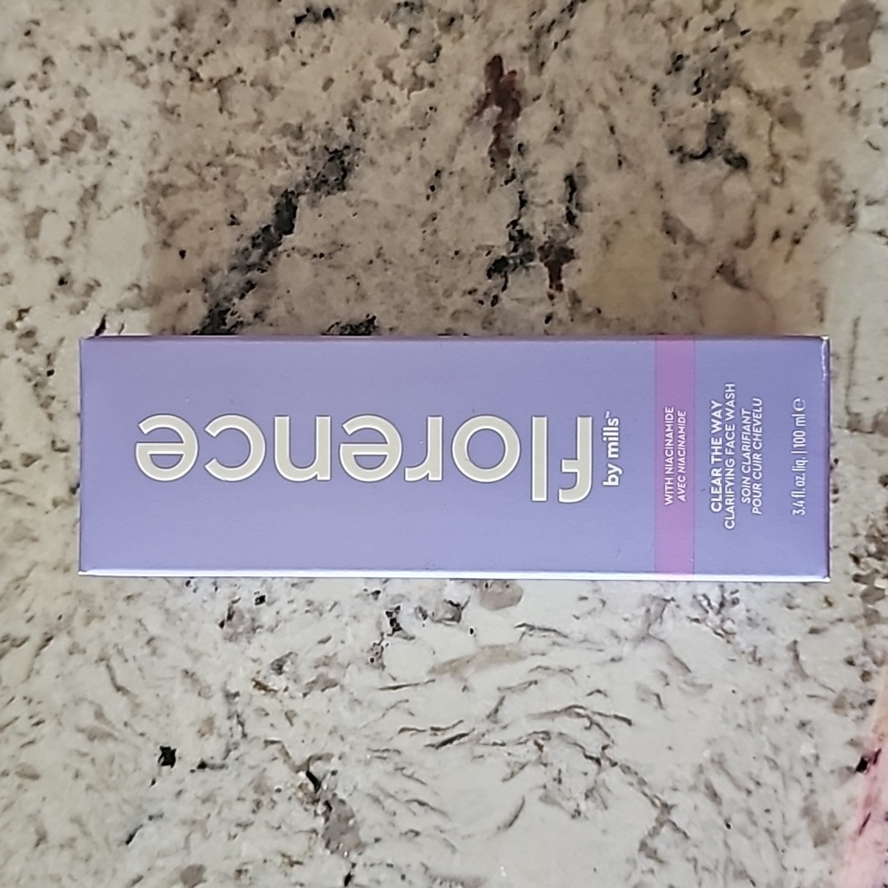 Florence clarifying face wash